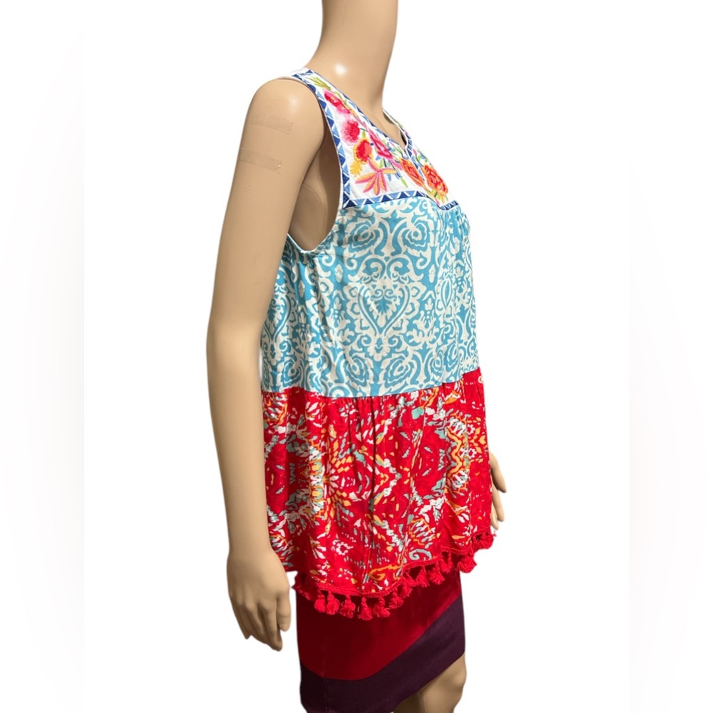 NWT Calessa Size XL Embroidered Patchwork Peasant Split V-Neck Sleeveless Blouse - Picture 3 of 11